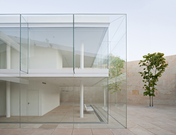 Oficinas en Zamora. Alberto Campo Baeza, 2012. Fotografía de Javier Callejas.